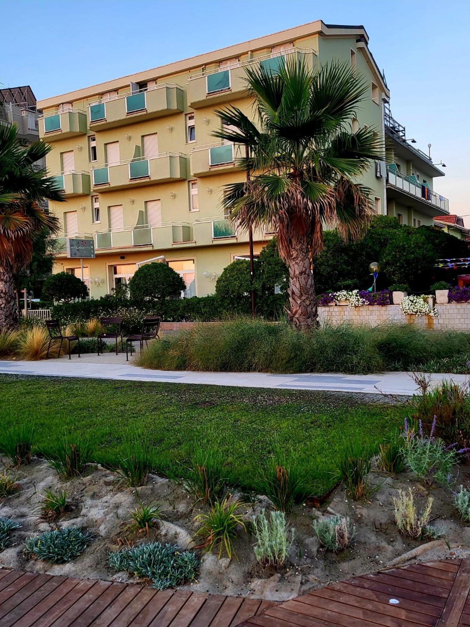 Hotel Rosati Римини Екстериор снимка