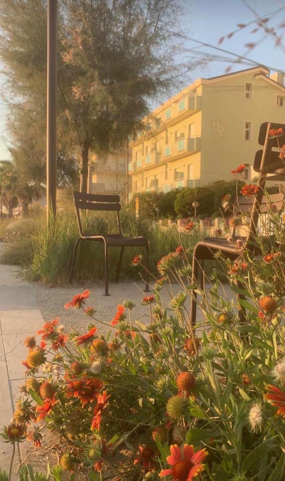 Hotel Rosati Римини Екстериор снимка