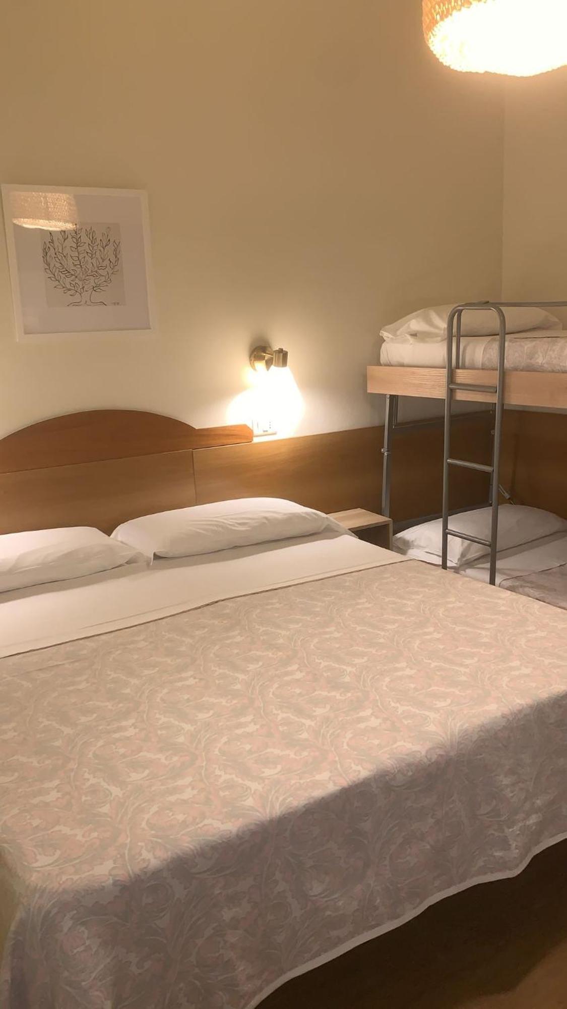 Hotel Rosati Римини Екстериор снимка