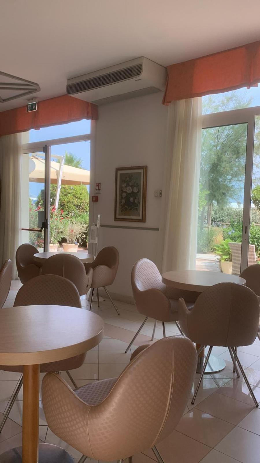 Hotel Rosati Римини Екстериор снимка